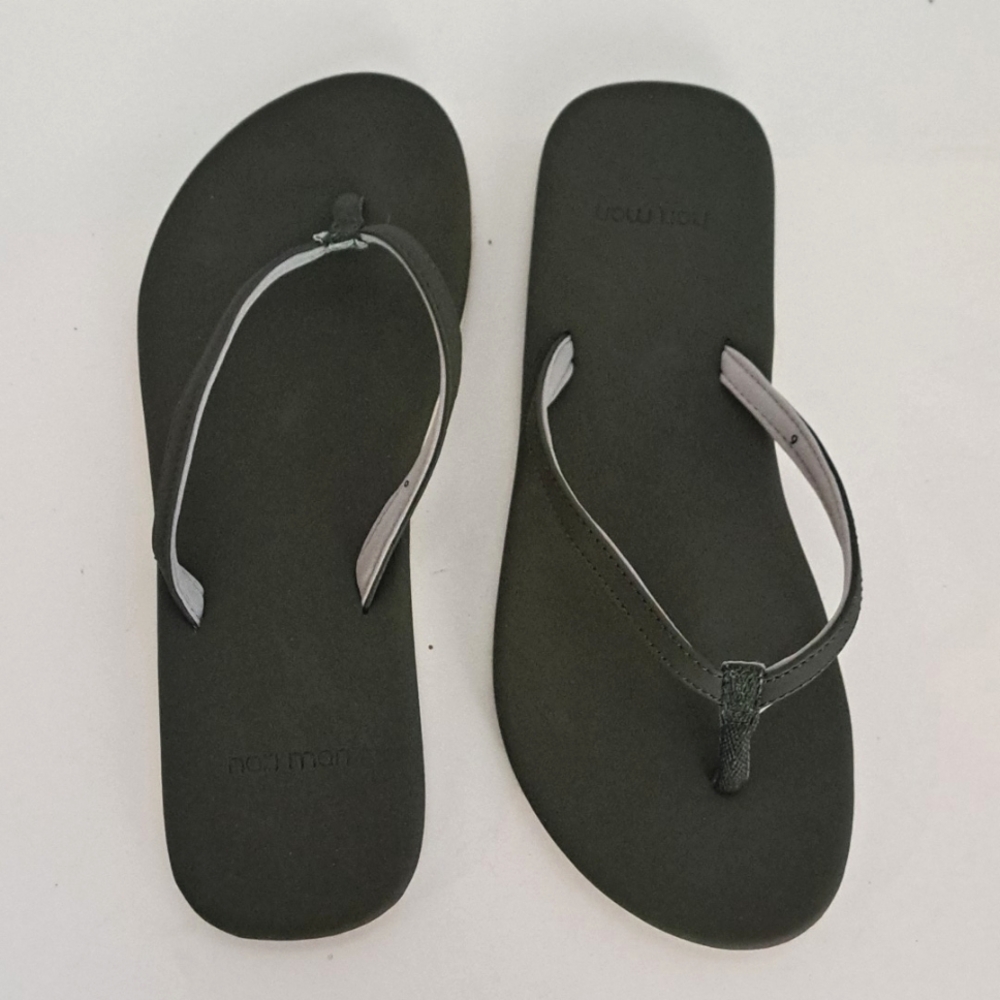 Hari Mari classic leather flip flop Thong sandals in pewter sz9 women's